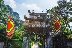 东兴到越南芽庄旅游攻略（详细介绍越南芽庄的美食景点购物等）