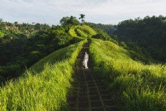 蜜月巴厘岛旅游怎么样英文？巴厘岛旅游介绍英文